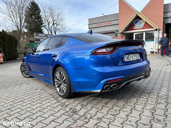 Kia Stinger 2.0 T-GDI GT Line - 9