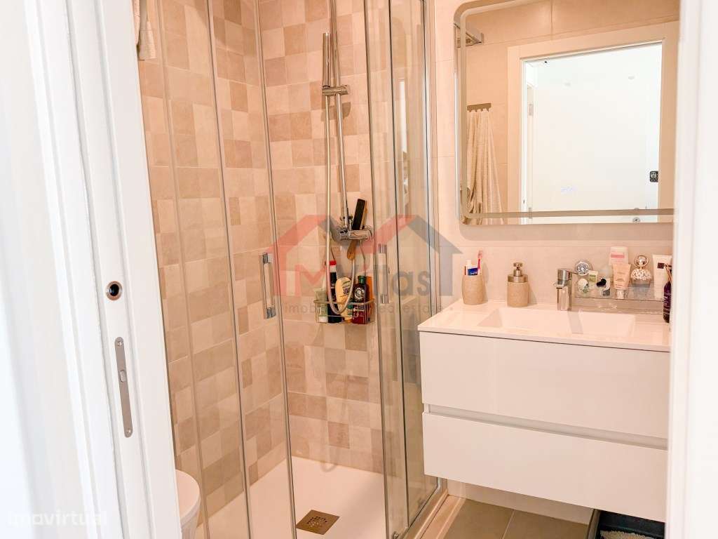 Apartamento T3 com terraço e 2 lugares de garagem no centro- São Br...-22