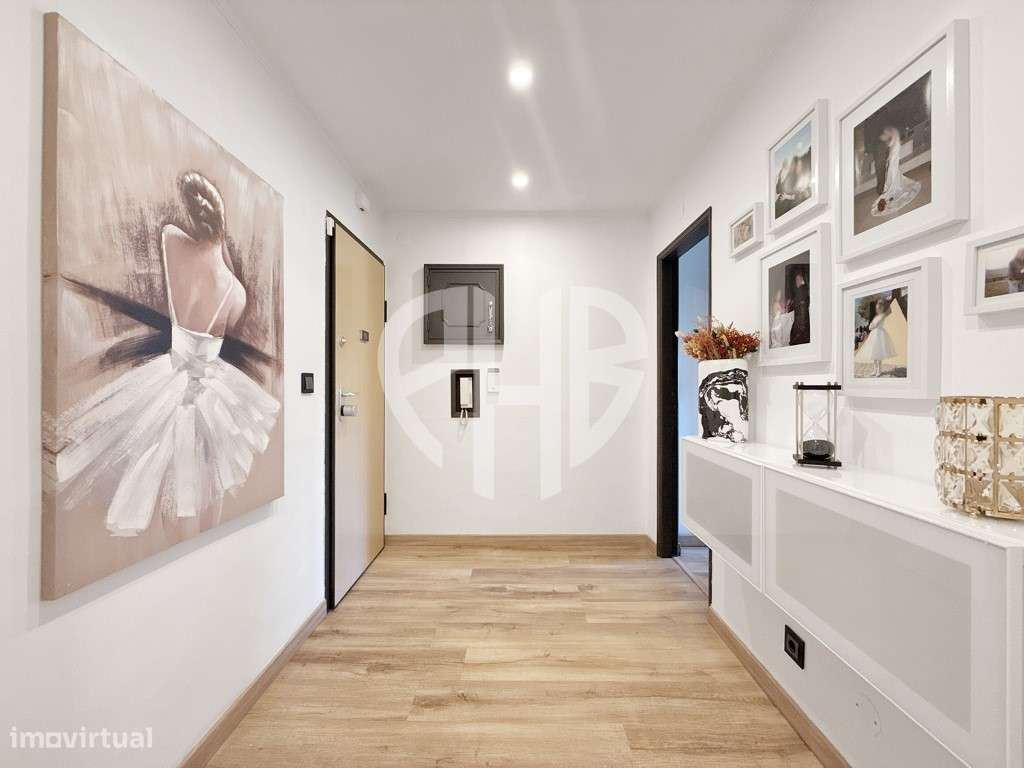 Apartamento T2 Remodelado em Queluz/Belas - Pronto a Habitar | Exce... - Grande imagem: 3/33