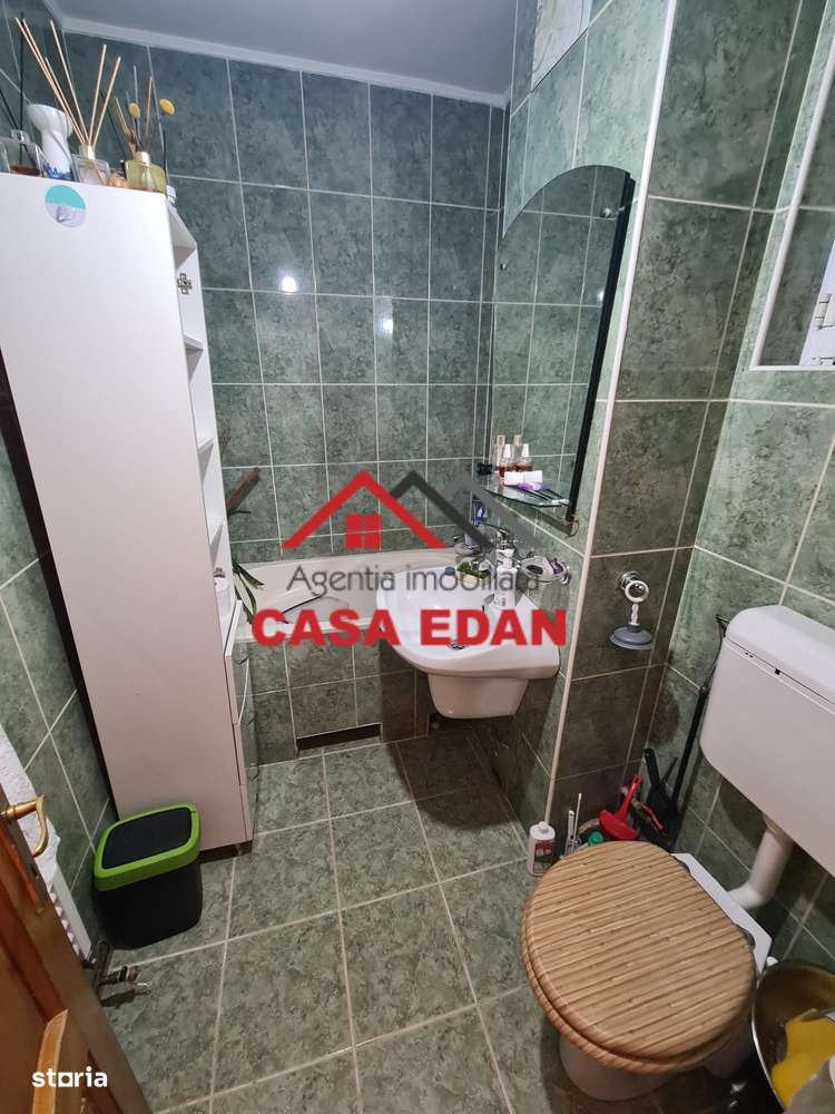 Ap 3 cam in Campina, 73 mp -- 79.000e - Imagine principală: 5/10