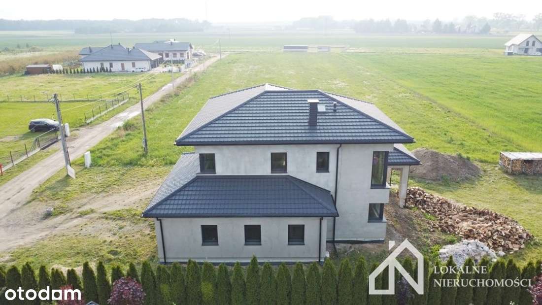 Nowoczesna, elegancka willa w miejscowości Brzozów-Kolonia na sprzedaż-2