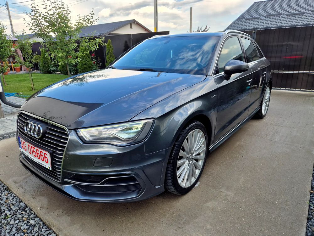 Audi E-Tron 2015