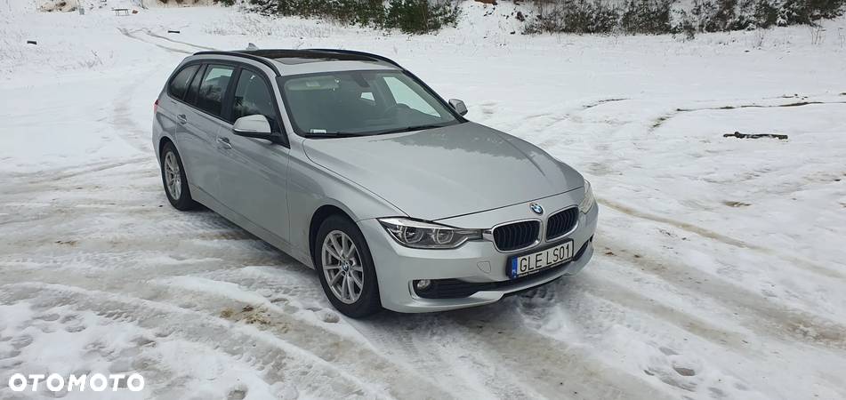 BMW Seria 3 320d DPF Touring - 7