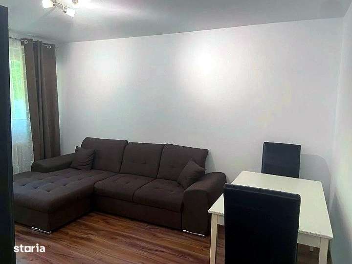 Apartament decomandat cu 2 camere | Zona Favorit | Recent renovat - Imagine principală: 1/10