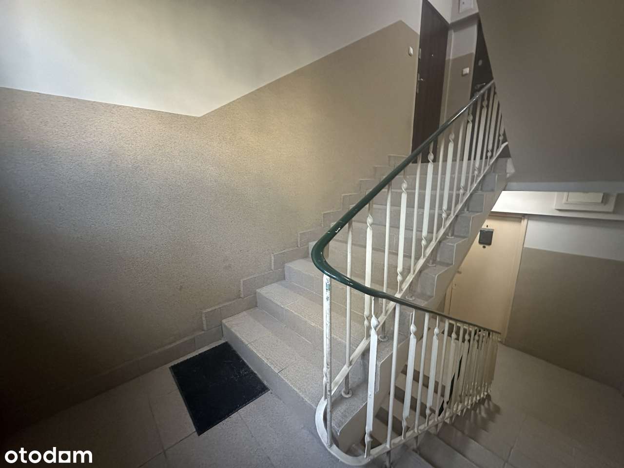 2 pokoje z balkonem i komórką lokatorską w Piasecznie.-9