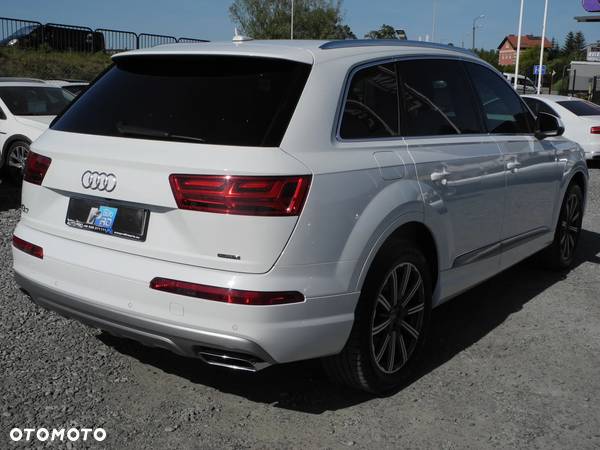 Audi Q7 - 5