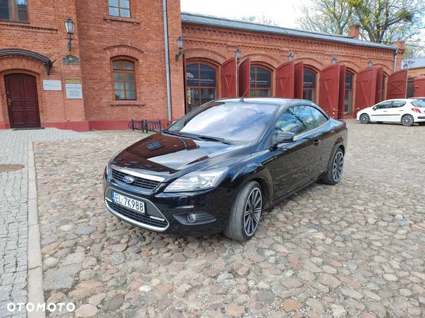 Ford Focus Coupe-Cabriolet 2.0 TDCi DPF Titanium - 6