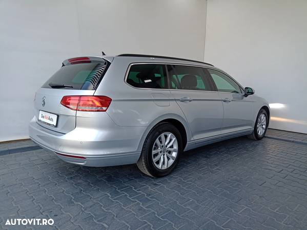 Volkswagen Passat Variant 2.0 TDI DSG Comfortline - 5