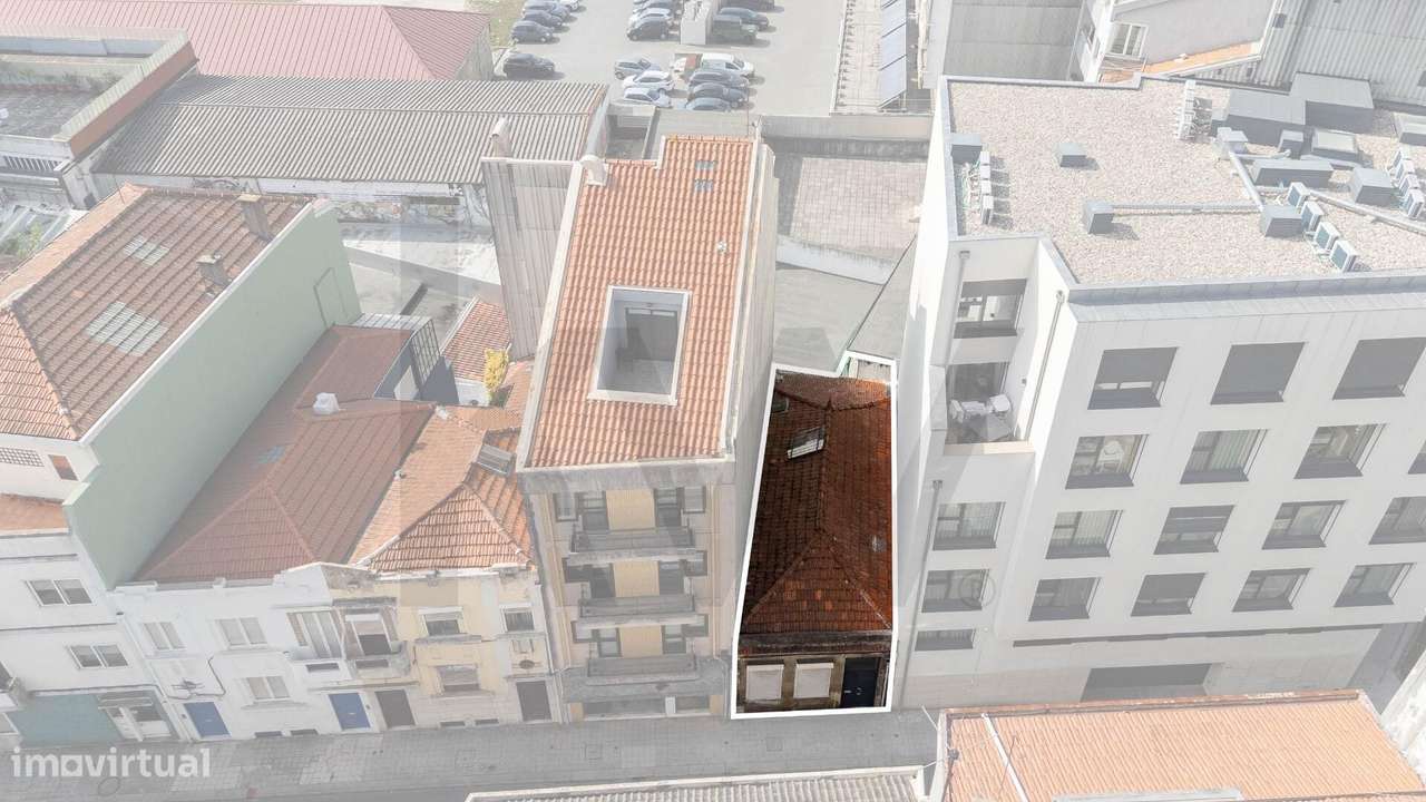 Prédio com potencial de construção, Boavista / Cedofeita / Porto - Grande imagem: 3/27
