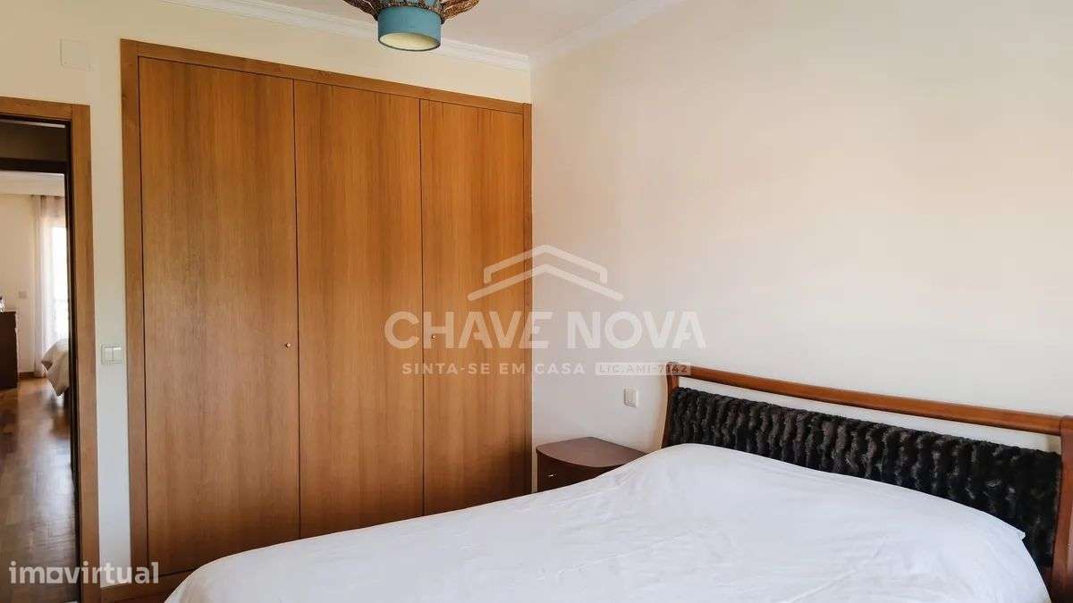 Apartamento T3 c/garagem Box em Valadares-23