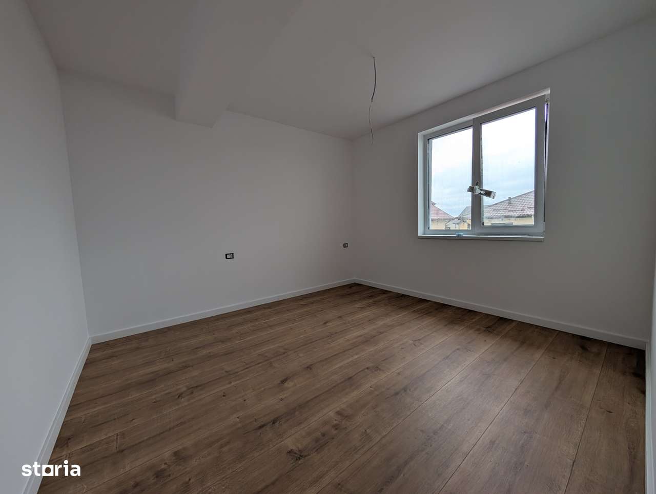 Vile finalizate, intabulate, 4 camere, comision 0%-8