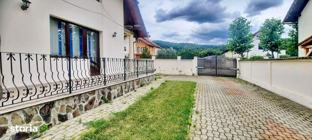 Casa deosebita Rasnov Cartierul Primaverii - Imagine principală: 3/20