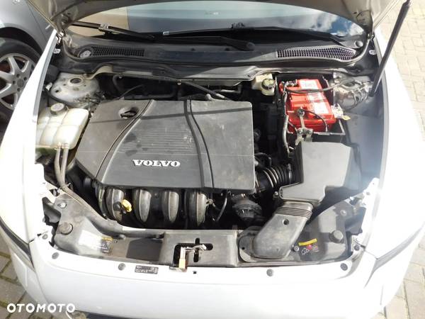 Volvo V50 1.8 Momentum - 22