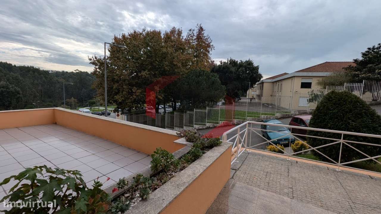 Apartamento T1+1 Valbom Centro-22