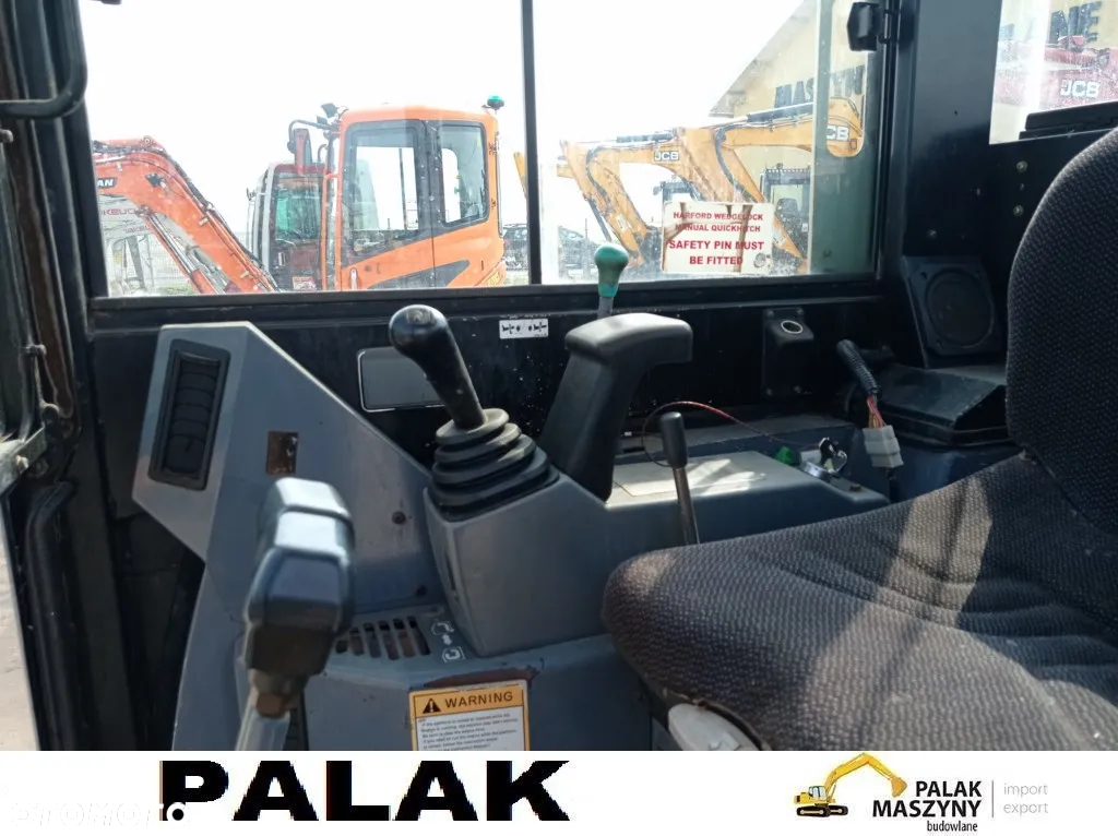 Takeuchi Mini koparka Takeuchi Tb  23R   , 2011 rok - 11