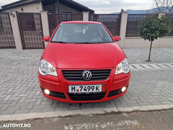 Volkswagen Polo 1.2 Attractive - 2