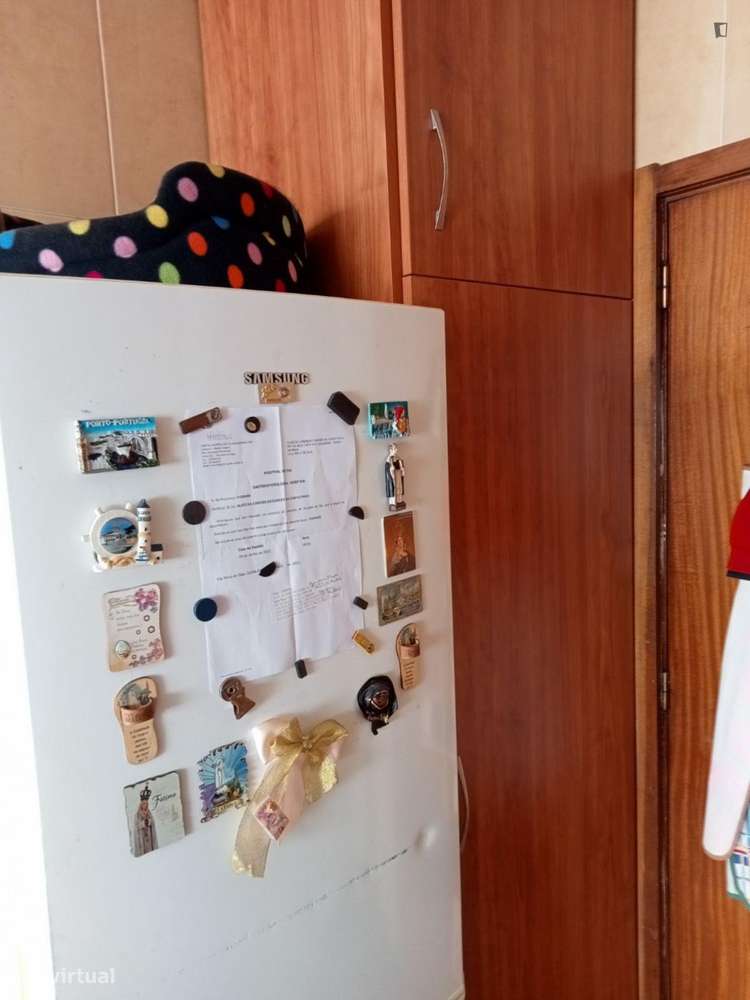 Quarto - localizado em Vila nova de gaia - Grande imagem: 4/9