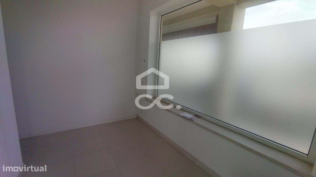 Loja para arrendar na Marinha Grande. - Grande imagem: 4/11