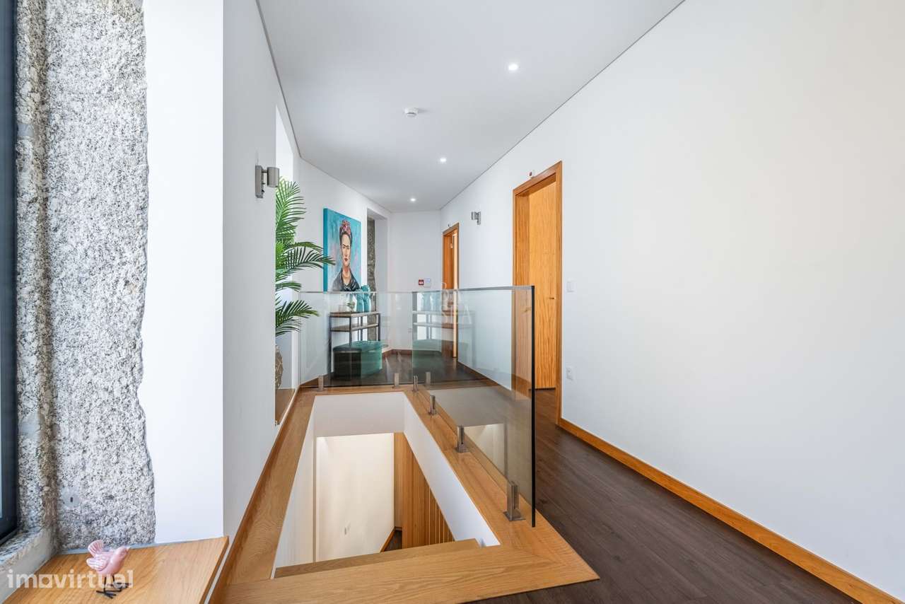 Morada individual com 4 suítes e piscina em Geraz do Minho - Póvoa de-13