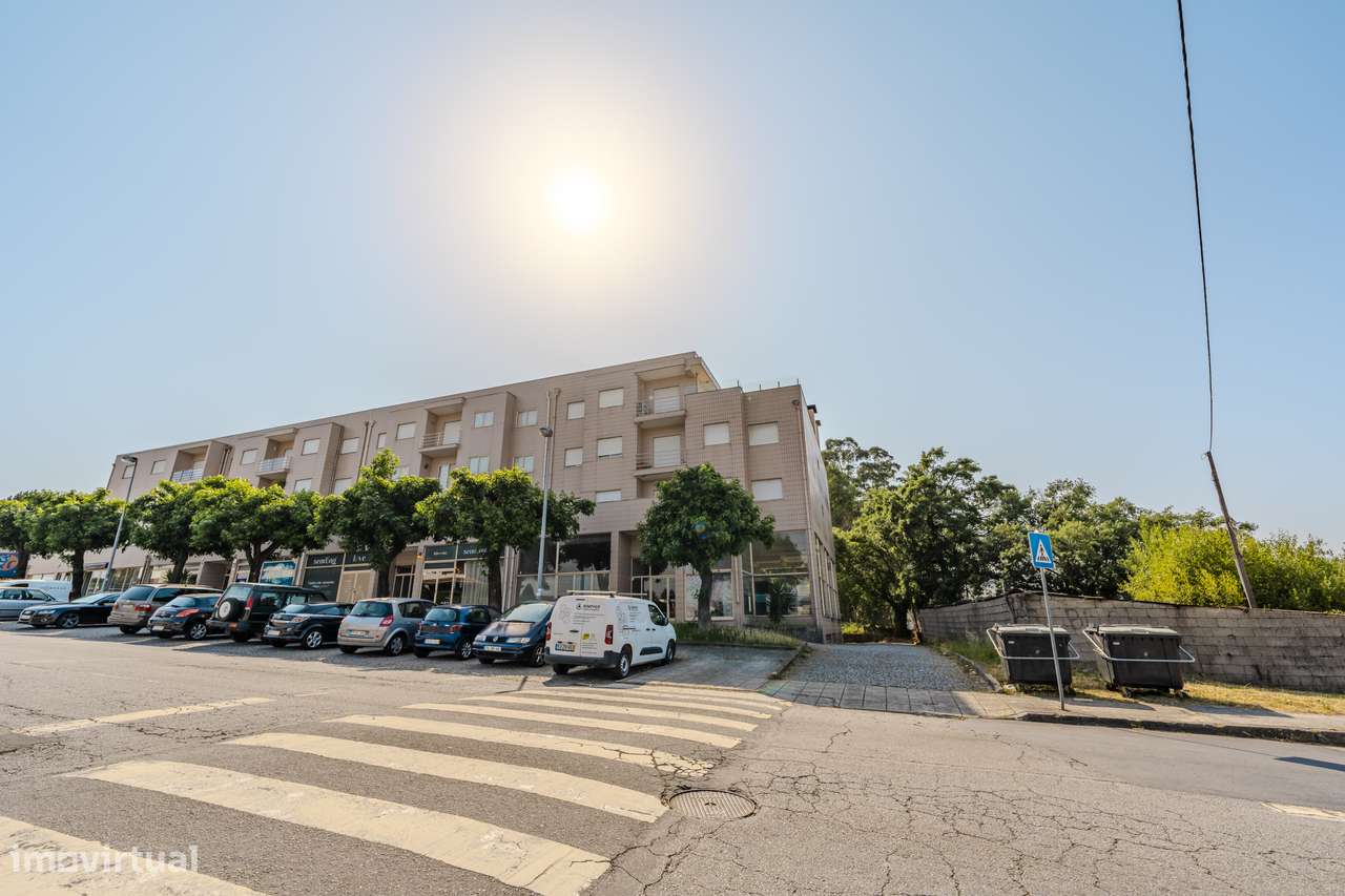 Apartamento T3 para venda em Ferreiros e Gondizalves, Braga - Grande imagem: 4/37