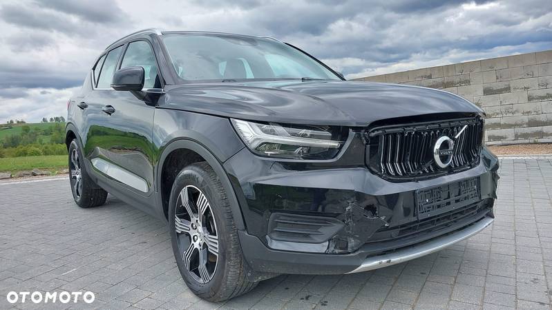 Volvo XC 40 B4 B DKG Momentum Pro - 3