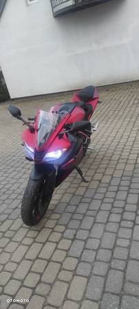 Yamaha YZF - 7