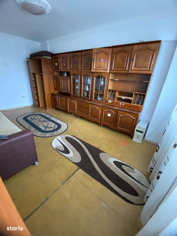 2 DECOMANDATE foarte spatios cu centrala si termopan zona Narcisa-2