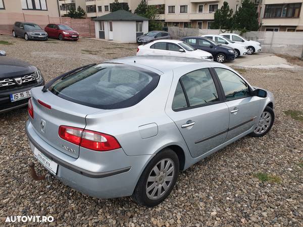 Renault Laguna - 4