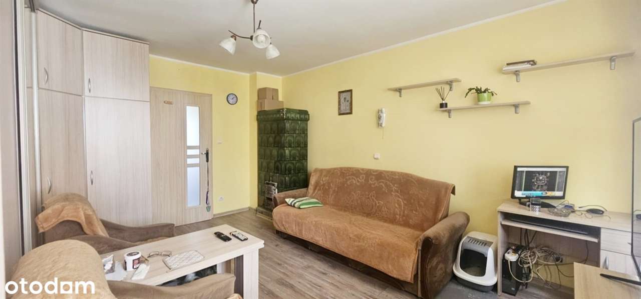 Duża kawalerka na Zarzeczu- wysoki parter-3