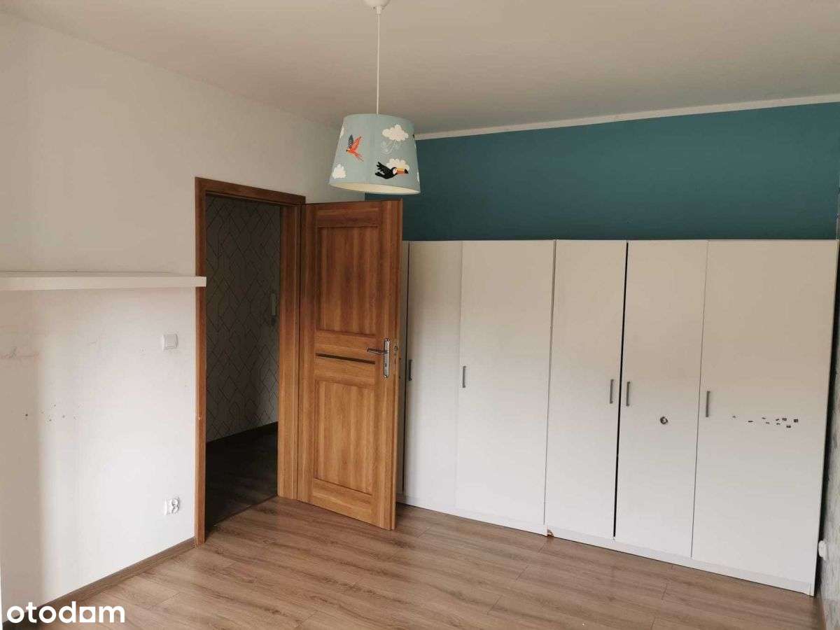 3 pokoje z ogrodenm i miejscem postojowym-18