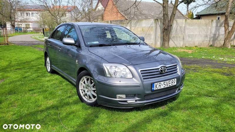 Toyota Avensis 2.0 D-4D Sol - 1