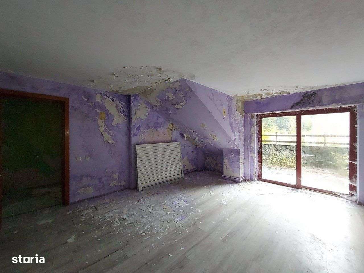 AZUGA VILA DE VACANTA CU VEDERE PE PARTIA SORICA- NECESITA RENOVARE - Imagine principală: 5/18