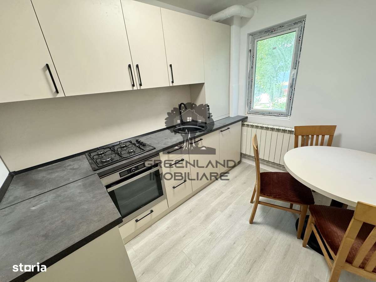 2 CAM - Podu Ros - fara risc, renovat total, 50mp, pretabil pt birouri - Imagine principală: 2/12