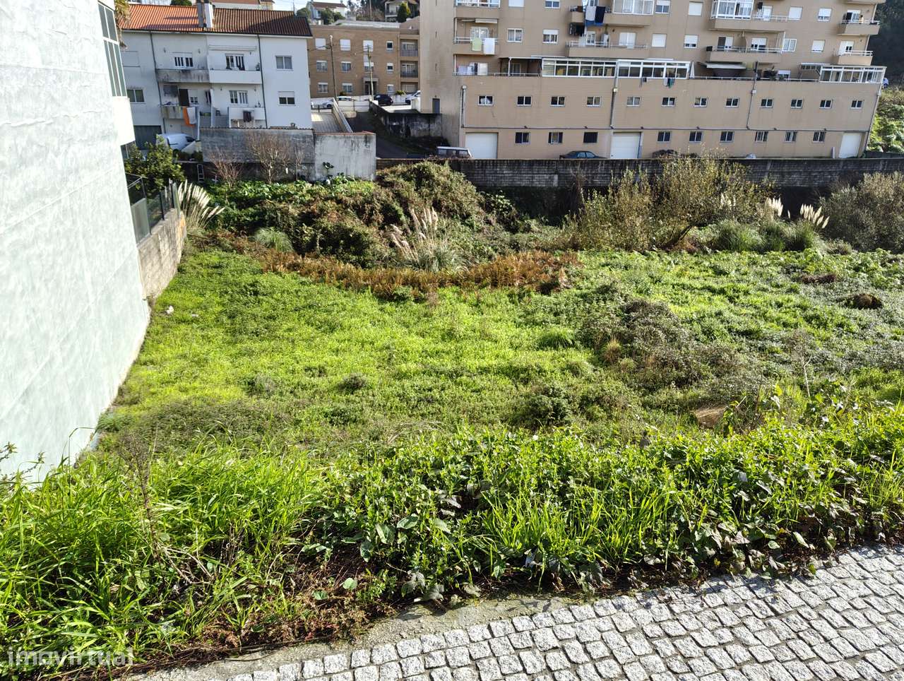 Lote - c/projeto e especialidades prontas, Moradia 3 frentes-14
