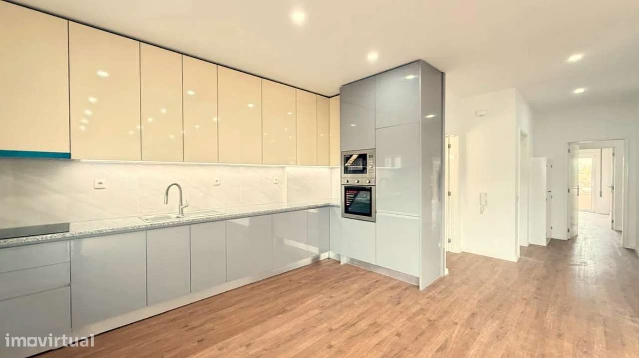 T3 Totalmente renovado c/ garagem box – Águas Santas (Corim) - Grande imagem: 4/17