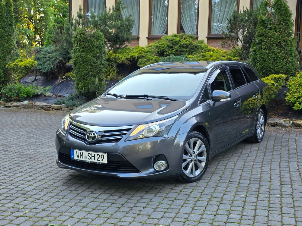 Toyota Avensis III 2.0 D-4D Edition 2012