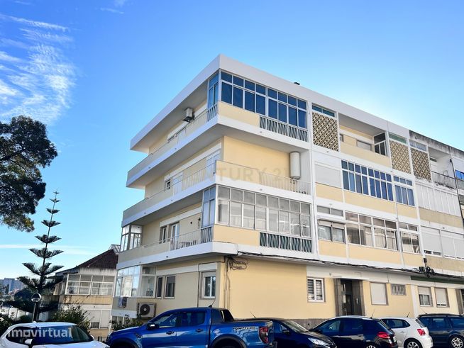 T2 com 90m² | Totalmente Remodelado com Acabamentos de Luxo – Sacavém-0
