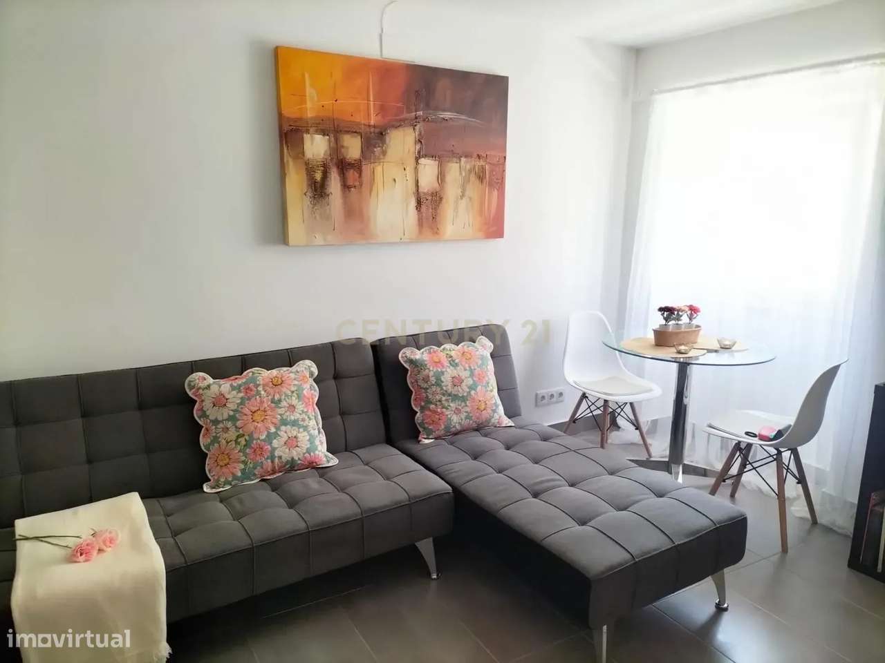 Moradia T1 Renovado em Belém com Vista e Luz Natural - Grande imagem: 3/19