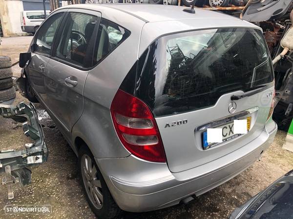 Mercedes A200 CDI de 2004 para peças - 4