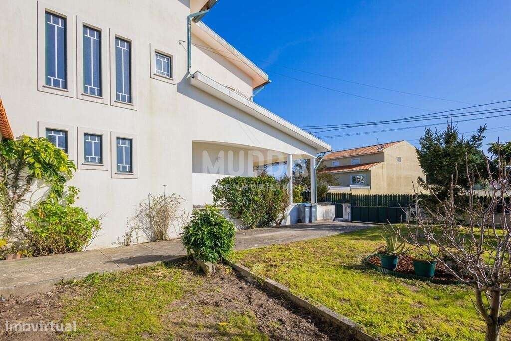 Moradia T4 à venda em Mataduços, Esgueira, Aveiro – Espaço, Conforto e-13