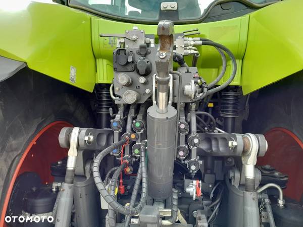 Claas 587 tyś netto ciągnik Claas Axion 870 CMATIC - 9