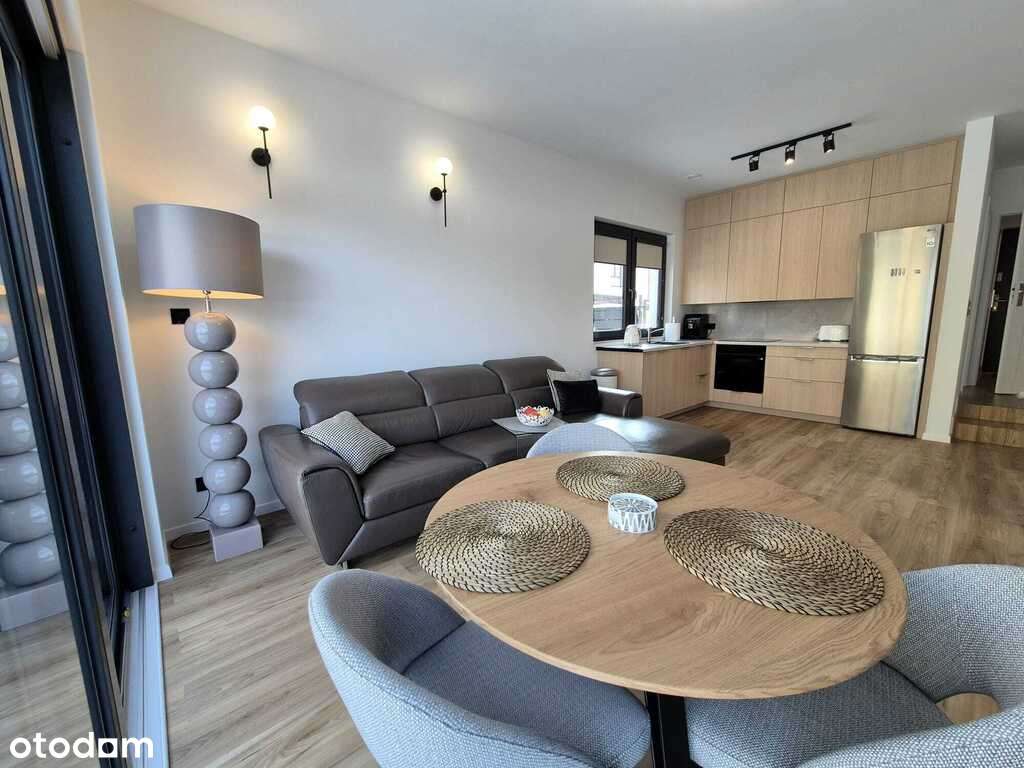 Nowoczesny bliźniak w otulinie Mazowieckiego Parku-0