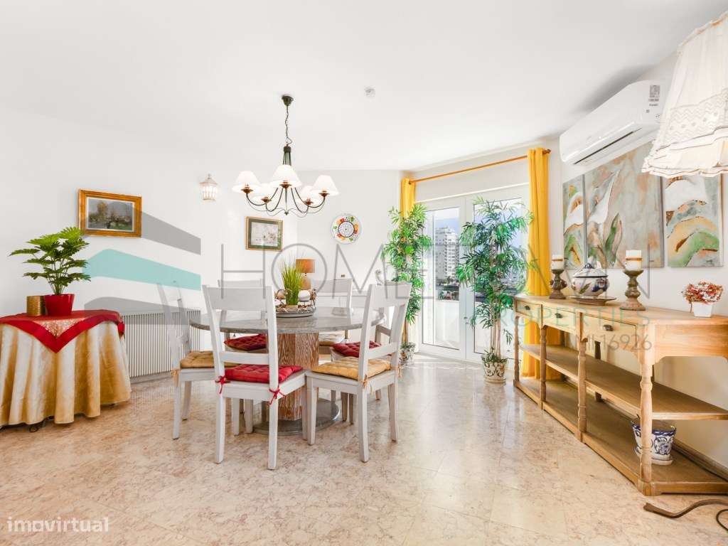 Apartamento Duplex com Terraço Panorâmico e Acesso Privado à Praia-...-7