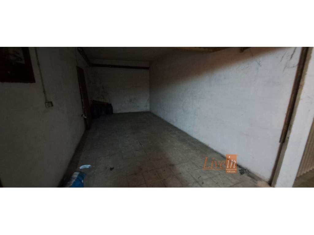 Garagem (BOX) com 18 m2 em Mem Martins - Grande imagem: 4/9