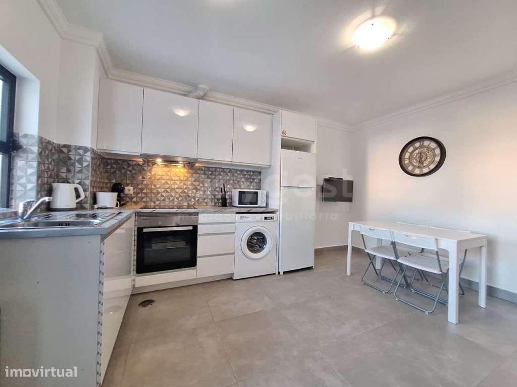 Apartamento com 1 quarto em condomínio com piscina e parqueamento e... - Grande imagem: 5/30