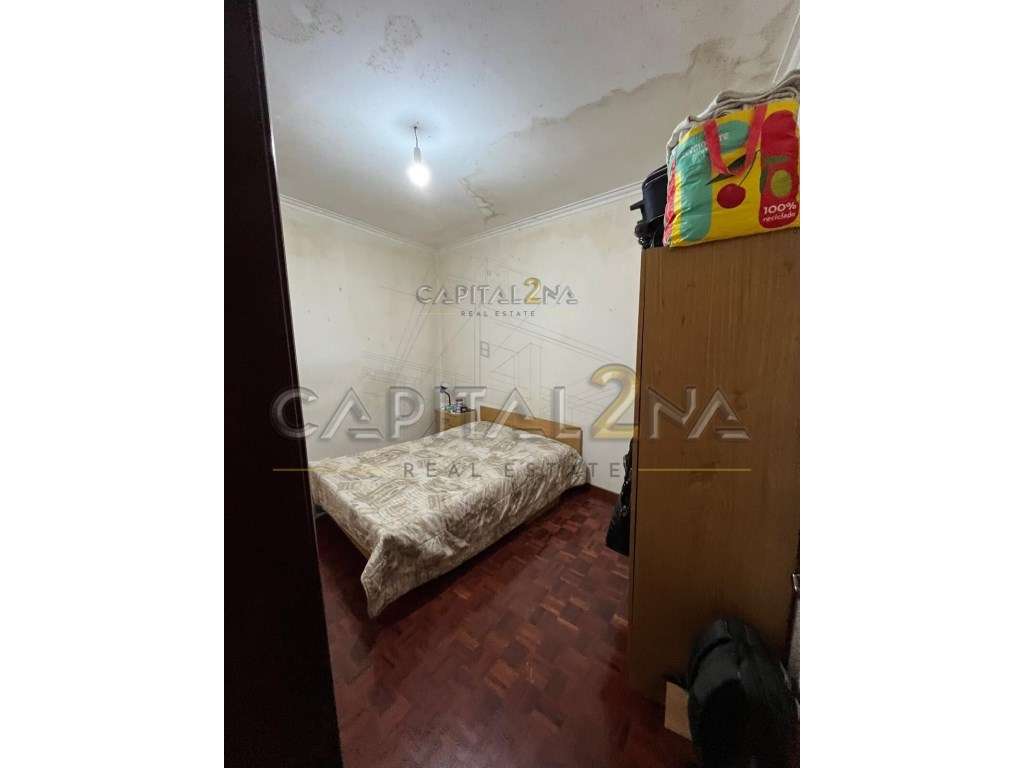 Prédio 4 Apartamentos T3 + Loja e ArmazémPrédio 4 Apartamentos T3 +...-6