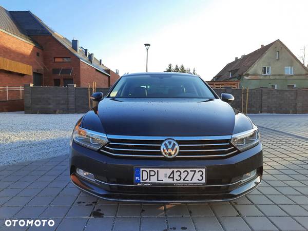 Volkswagen Passat Variant 2.0 TDI SCR BlueMotion Highline - 4