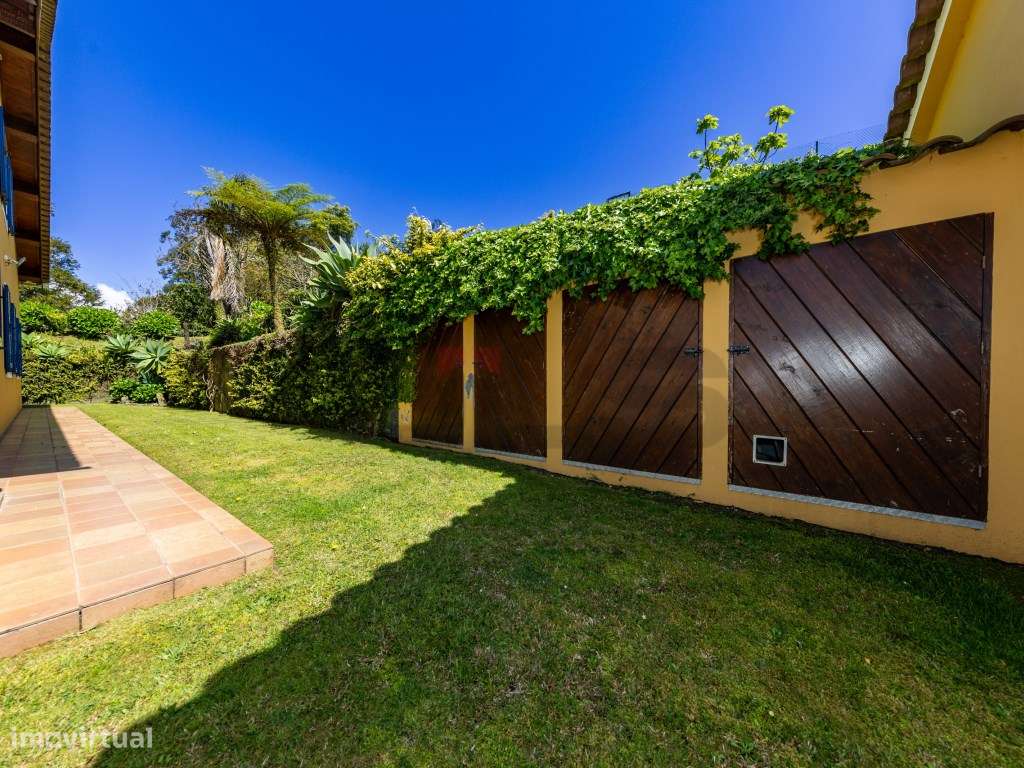 Refúgio Exclusivo com Vista Panorâmica Sobre o Atlântico - Costa Su...-44