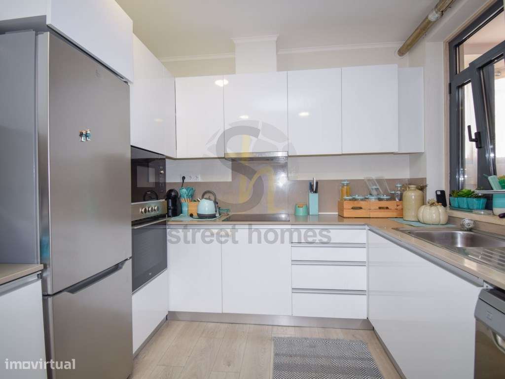 Apartamento T3 duplex com terraço no Centro Histórico de Carcavelos - Grande imagem: 2/26
