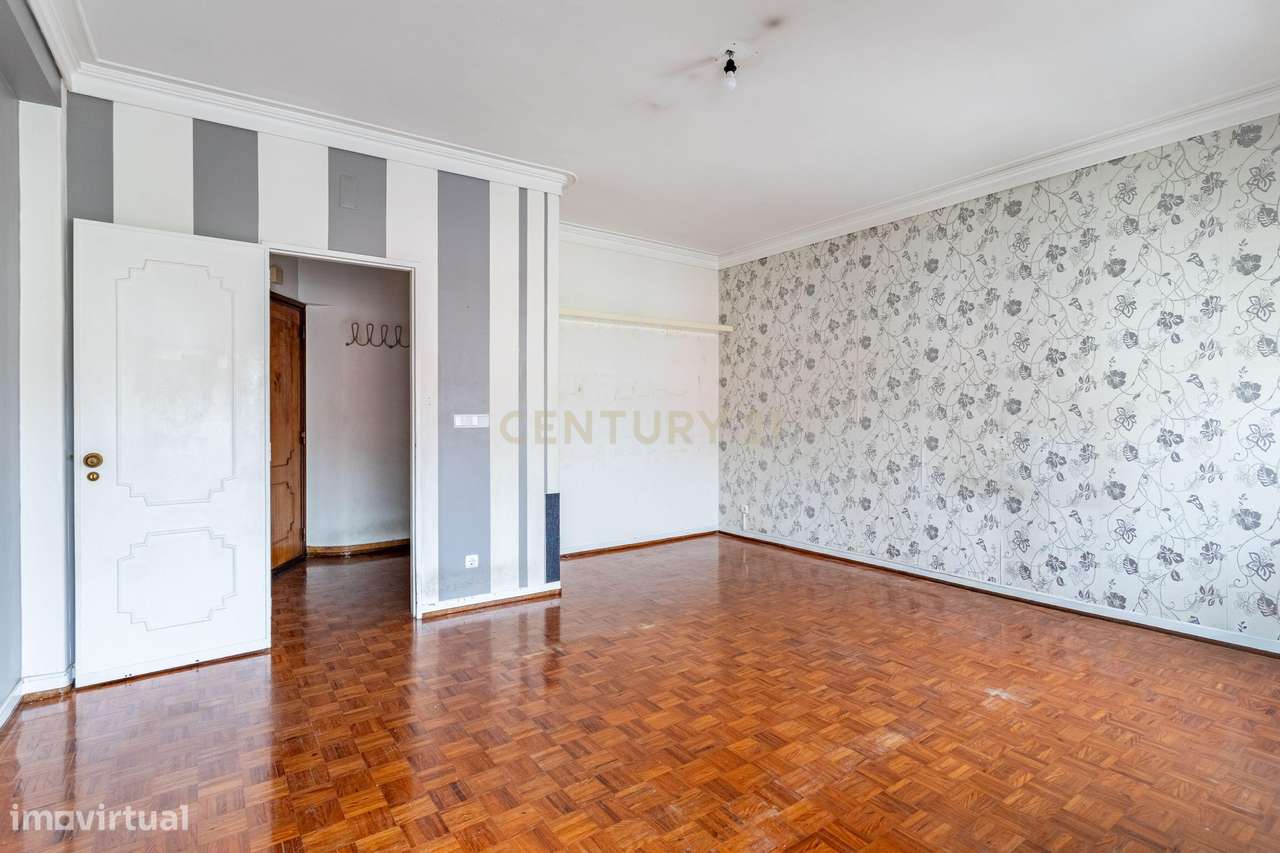 Apartamento T4 para Venda em Alvalade - Grande imagem: 2/30